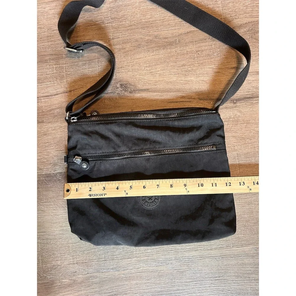 Kipling Crossbody Bag Womens Black Adjustable Strap Multi-Zip Pockets